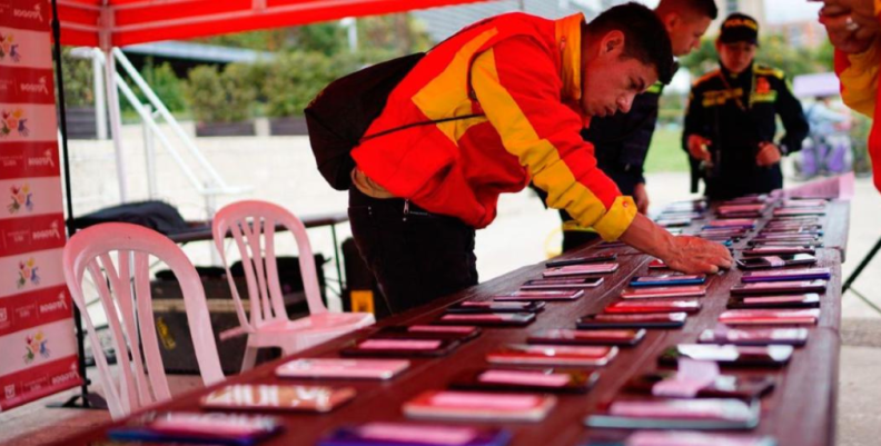 Más de 1.500 celulares robados fueron recuperados y devueltos en la localidad Suba