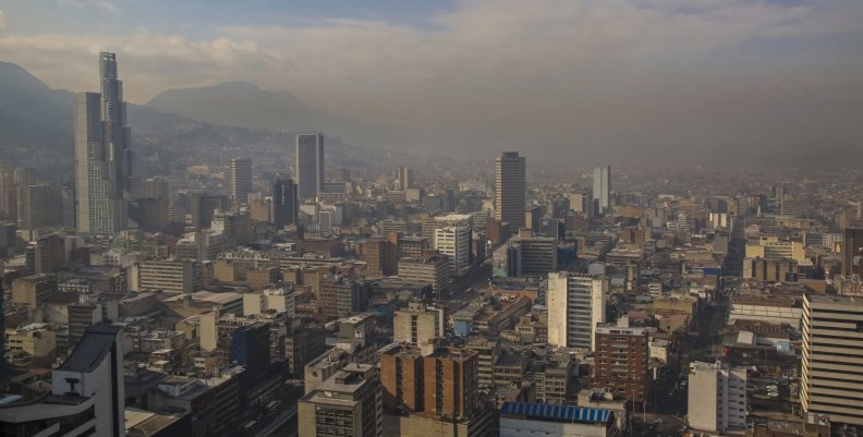 Nube de contaminación en Bogotá