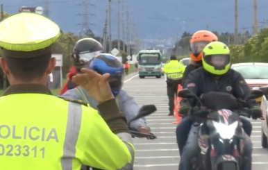 Policía