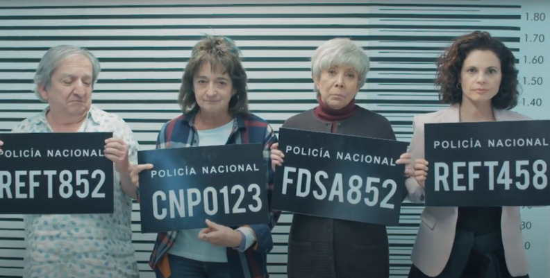 Elenco de la serie Paseadora de perros abueles