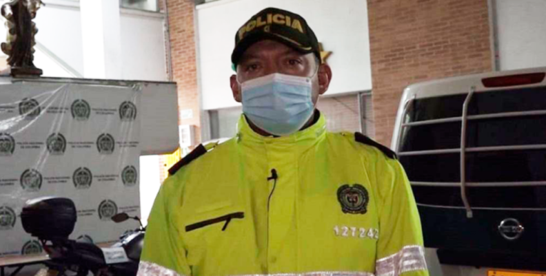 Policía Policía