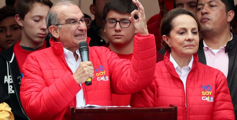 De la Calle aboga por defender la paz de Colombia en el cierre de su campaña