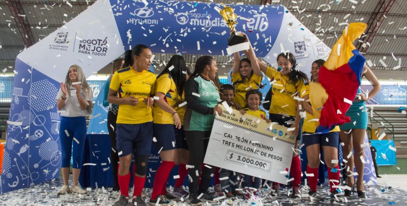 femenino campeonas (2)