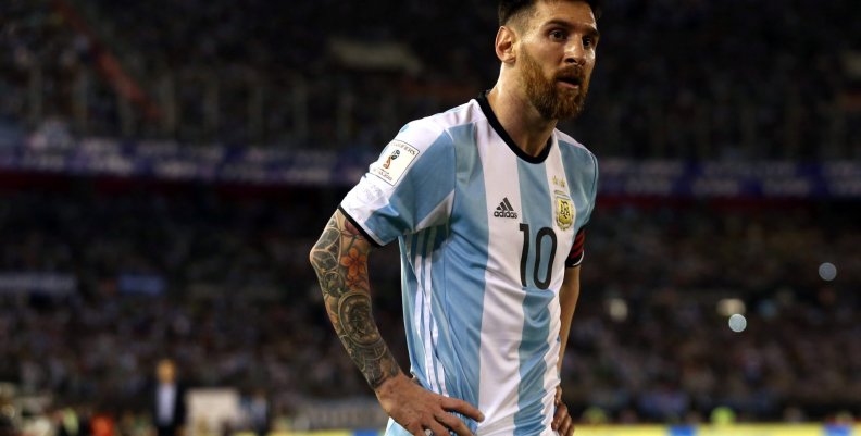 Football Soccer - Argentina v Chile - World Cup 2018 Qualifiers Football Soccer - Argentina v Chile - World Cup 2018 Qualifiers
