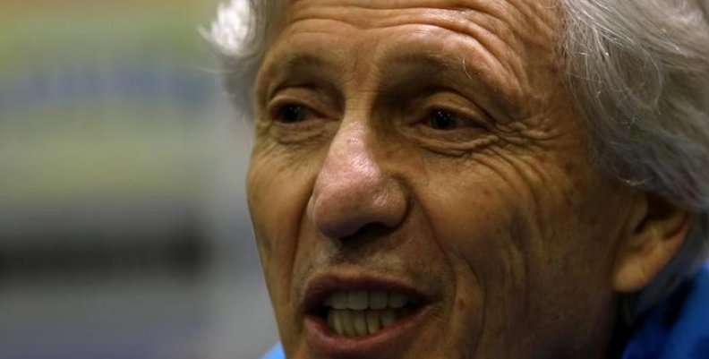 Foto de archivo del entrenador de Colombia, José Pékerman, en una rueda de prensa en Quito Foto de archivo del entrenador de Colombia, José Pékerman, en una rueda de prensa en Quito