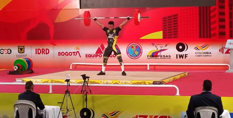 Francisco Mosquera ganó triple plata