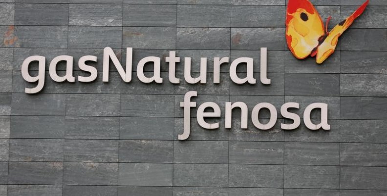 Imagen del logo of Gas Natural en su sede en Madrid, España.