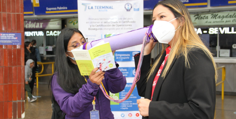 Viajeros podrán acceder a libros virtuales en las terminales de transporte de Bogotá