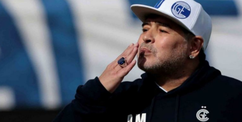 Diego Armando Maradona.