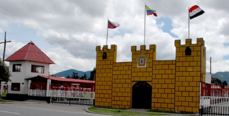 Colegio Simón Bolívar. Colegio Simón Bolívar.