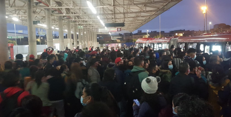 Aglomeraciones en TransMilenio, Portal Américas.