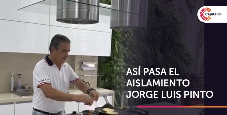 Jorge Luis Pinto aprovecha su tiempo en casa