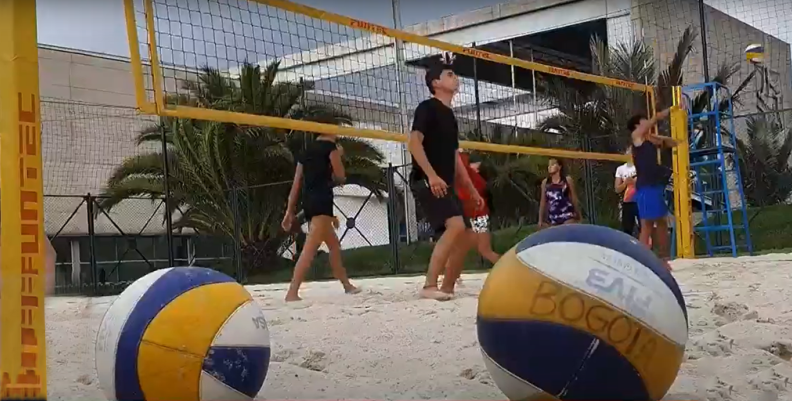 Julián Contreras, voleibol playa bogotano