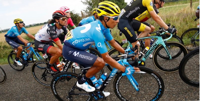 Nairo se cae, pero sueña con el podio Nairo se cae, pero sueña con el podio