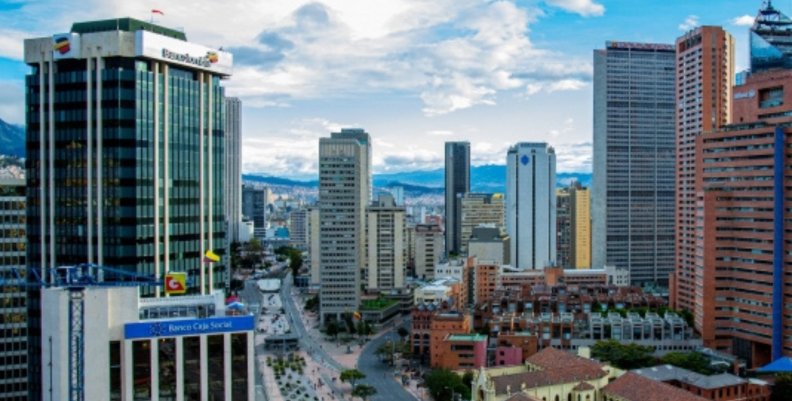 Mercado laboral Vista panorámica de Bogotá desde los cerros
