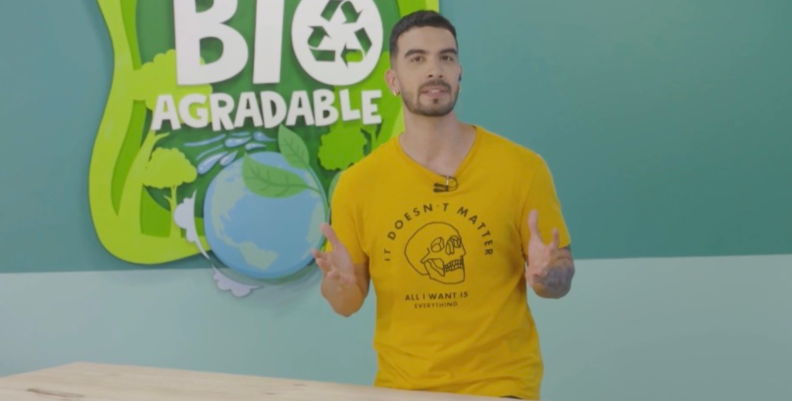 Agenda con material reciclado 
