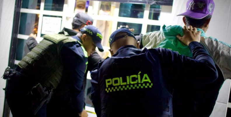 Imagen de uno de los operativos policiales en Kennedy