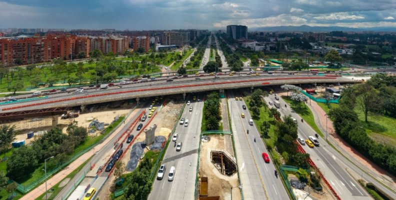 Imagen del puente construido entre la carrera 68 y la calle 26