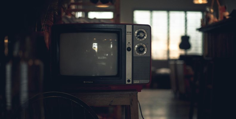 Un televisor antiguo