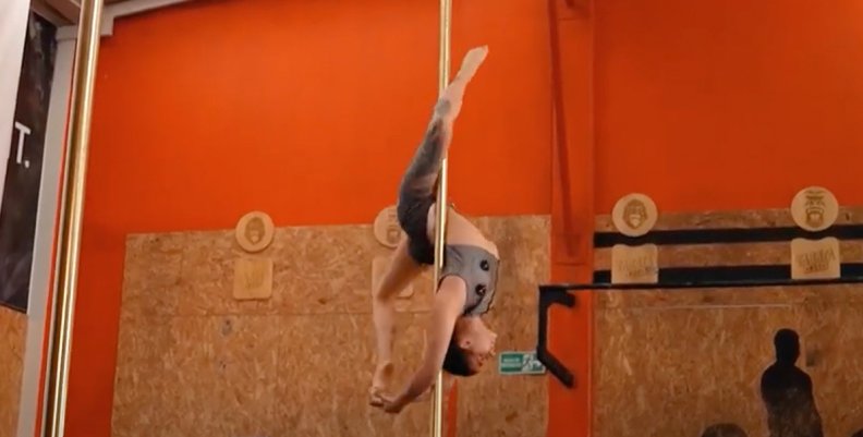 Pole dance