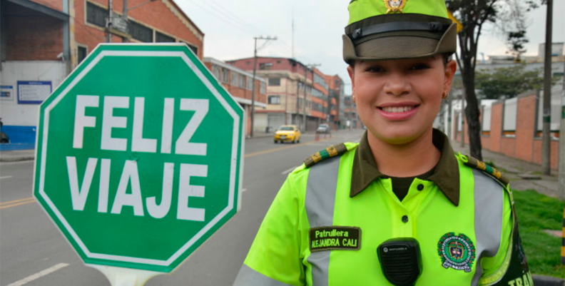 POLICÍA TRÁNSITO 2