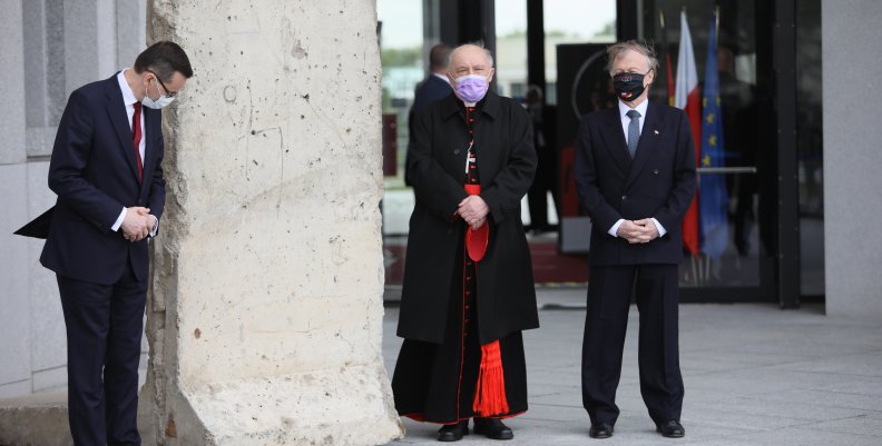 Polonia rinde homenaje a Juan Pablo II en el centenario de su nacimiento