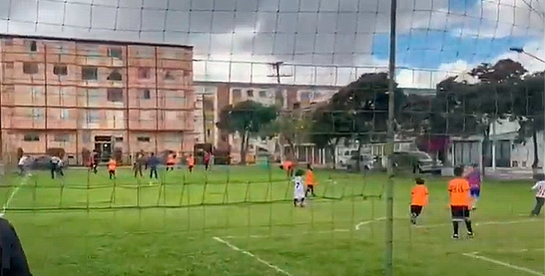 RAFAEL URIBE URIBE CANCHA DE FÚTBOL