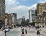 Personas caminando por la calle