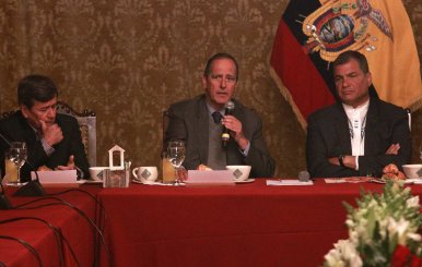 170516_06_InicioIICicloConversacionesELNQuito_1800