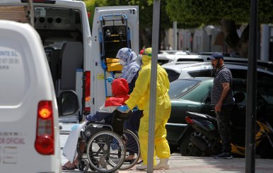 Bajan las muertes por coronavirus en España, que ya supera los 230.000 casos