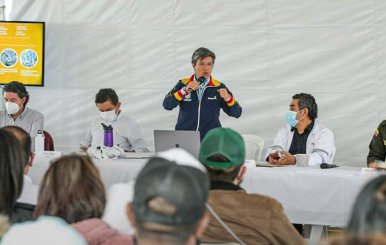 Claudia López en el  Consejo de Gobierno Local