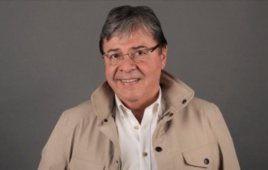 Carlos Holmes