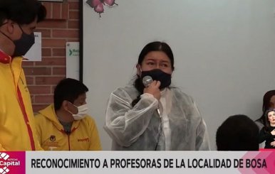 Reconocimiento a profesoras de la localidad de Bosa