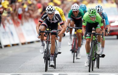 Cycling - The 104th Tour de France cycling race