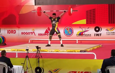 Francisco Mosquera ganó triple plata