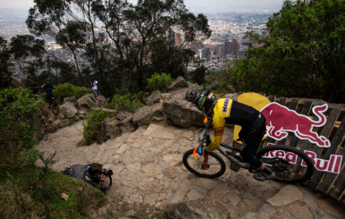 Monserrate cerro abajo