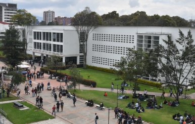 Universidad Nacional