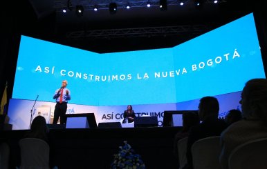 En la nueva Bogotá estamos haciendo unos cambios estructurales para mejorar la ciudad". Enrique Peñalos