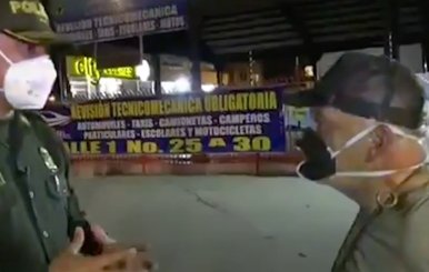 Policía don Néstor