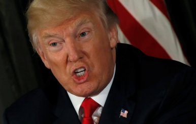 Trump meets with Price to discuss opioid addiction during a briefing at Trump's golf estate in Bedminster, New Jersey