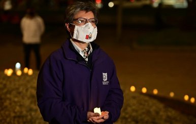 Velatón por las víctimas de violencia en Bogotá