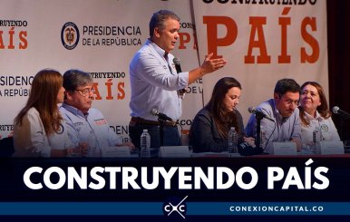 Construyendo País