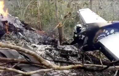 Wreckage in flames after a plane crashed in the mountainous area of Punta Islita, in the province of Guanacaste, in Costa Rica